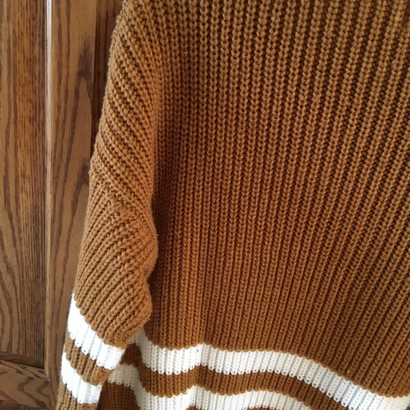 🎊sold🎉Dreamers sweater from Evereve - Picture 9 of 9